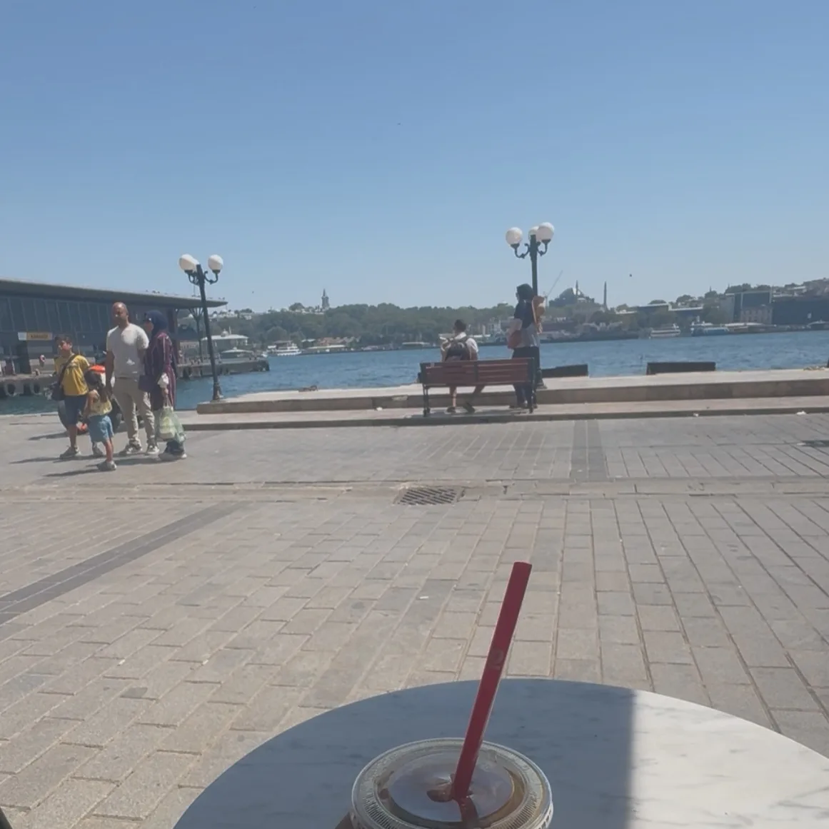 ☕ Manzara Mükemmel, Hesabı Sürprizsiz: İstanbul'un En İyi Kahve Noktası!