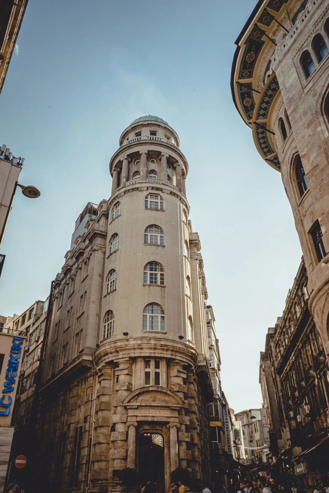 İstanbul’un Kalbinde Tarihi Bir Yolculuk: Orientbank Hotel ve Sultanhamamı